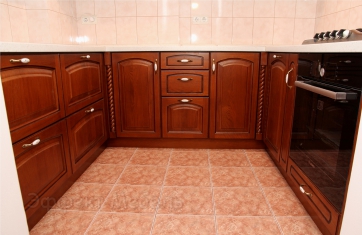 Кухня из натурального дерева
